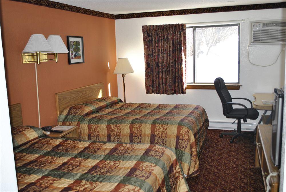 Waconia Inn&Suites Esterno foto