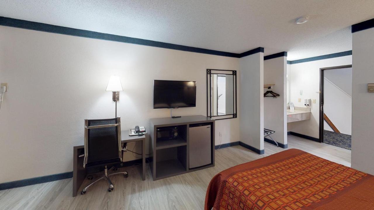 Waconia Inn&Suites Esterno foto